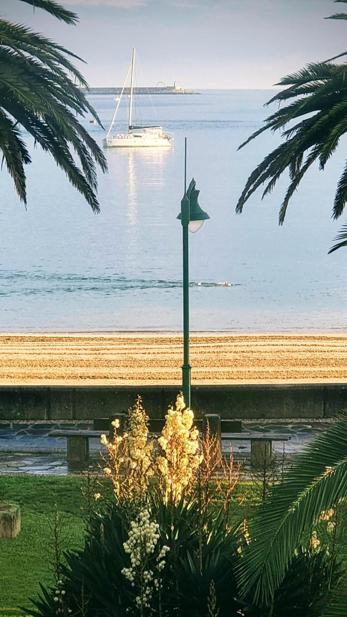 Precioso Atico Frente A La Playa De Santa Cristina Διαμέρισμα A Coruña Εξωτερικό φωτογραφία